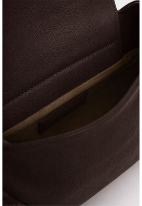 Clutch Garniel En Cuero Para Mujer Clutch Garniel En Cuero Para Mujer Cafe VÉLEZ