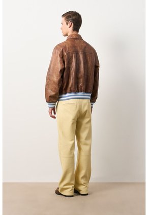 Chaqueta Bomber En Cuero Envejecido Para Hombre Chaqueta Bomber En Cuero Envejecido Para Hombre Cafe XL VÉLEZ