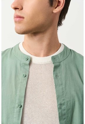 Camisa Manga Larga Para Hombre Cuello Nerú Camisa Manga Larga Para Hombre Cuello Nerú Verde Oliva M VÉLEZ