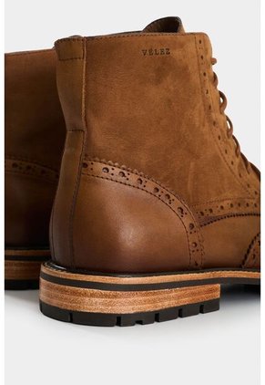 Botas De Cuero Gamuzado Y Liso Para Hombre Gael Botas De Cuero Gamuzado Y Liso Para Hombre Gael Miel 45 VÉLEZ