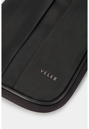 Porta Pasaporte De Cuero Para Hombre Ibis Negro Porta Pasaporte De Cuero Para Hombre Ibis Negro VÉLEZ