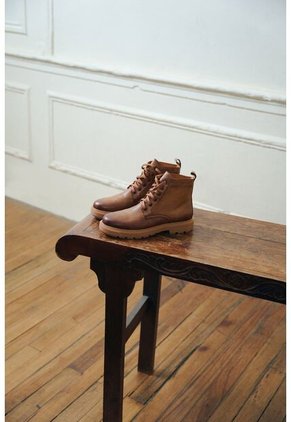 Botas Alameda De Cuero Para Hombre Atemporal Botas Alameda De Cuero Para Hombre Atemporal Miel 44 VÉLEZ