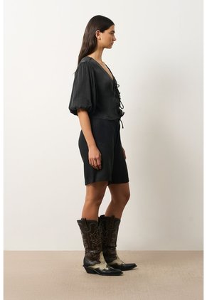 Camisa Kusa Con Efecto Satinado Para Mujer Camisa Kusa Con Efecto Satinado Para Mujer Negro M VÉLEZ