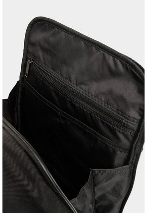 Morral Bolt De Cuero Y Lona Para Hombre Bolsillos Frontales Negro Morral Bolt De Cuero Y Lona Para Hombre Bolsillos Frontales Negro VÉLEZ