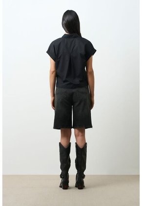 Camisa Holgada Para Mujer Sombra Camisa Holgada Para Mujer Sombra Negro XS VÉLEZ