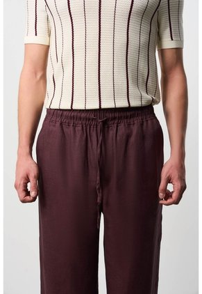 Pantalón Relaxed Fit Para Hombre Elon Pantalón Relaxed Fit Para Hombre Elon Vinotinto 30 VÉLEZ