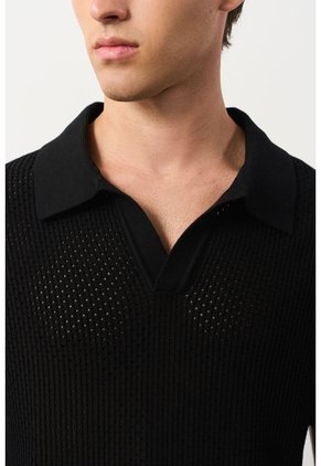 Polo Manga Corta Draco 2.0 Tejida Para Hombre Texturizada Polo Manga Corta Draco 2.0 Tejida Para Hombre Texturizada Negro S VÉLEZ