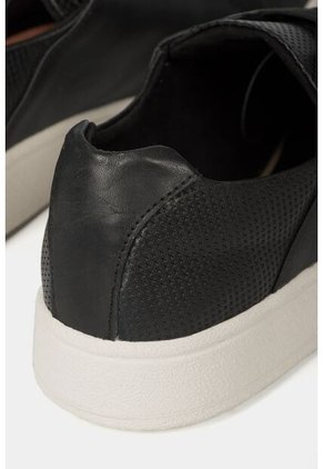Mocasines Plataforma De Cuero Grabado Mocasines Plataforma De Cuero Grabado Negro 35 VÉLEZ