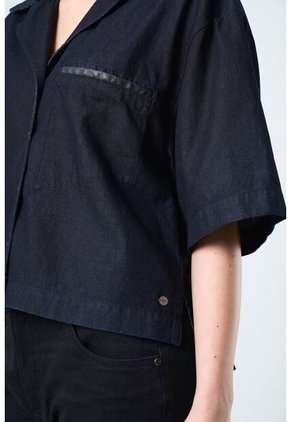 Camisa Clark Para Mujer Cropped Camisa Clark Para Mujer Cropped Azul Oscuro XS VÉLEZ