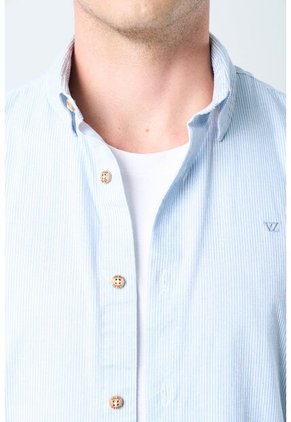 Camisa Manga Corta Enif Para Hombre Silueta Clásica Camisa Manga Corta Enif Para Hombre Silueta Clásica Azul Claro S VÉLEZ