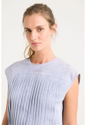 Camisa Clavel En Cuero Gamuza Para Mujer Detalle Prenses Camisa Clavel En Cuero Gamuza Para Mujer Detalle Prenses Azul Claro L VÉLEZ