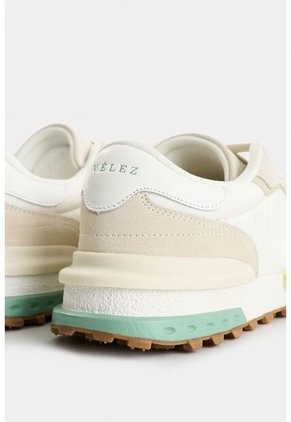 Tenis Phyton De Cuero Y Lona Para Mujer Corte Deportivo Tenis Phyton De Cuero Y Lona Para Mujer Corte Deportivo Blanco 35 VÉLEZ