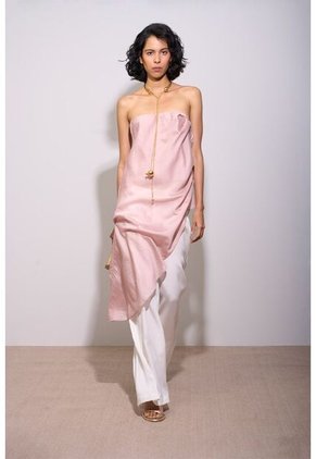 Vestido Strapless Asimétrico Para Mujer Gatsby Vestido Strapless Asimétrico Para Mujer Gatsby Rosado S VÉLEZ