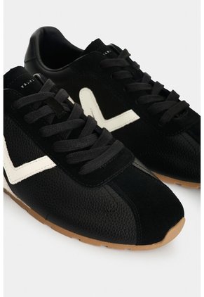 Tenis En Cuero Para Hombre Savanna Tenis En Cuero Para Hombre Savanna Negro 46 VÉLEZ