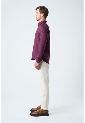 Camisa Manga Larga En Lino Para Hombre Silueta Semi Ajustada Camisa Manga Larga En Lino Para Hombre Silueta Semi Ajustada Morado S VÉLEZ