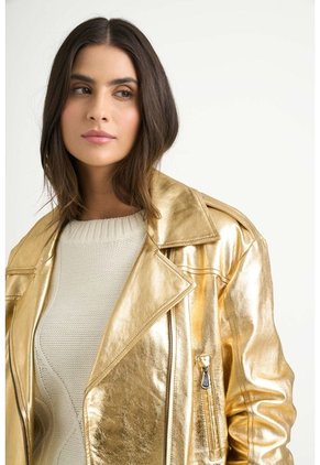 Chaqueta Biker Thaila De Cuero Para Mujer Acabado Metalizado Chaqueta Biker Thaila De Cuero Para Mujer Acabado Metalizado Dorado XS VÉLEZ