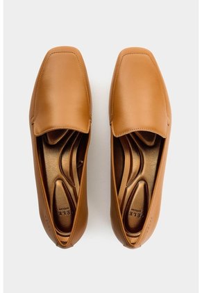 Mocasín En Cuero Para Mujer Ocaso Mocasín En Cuero Para Mujer Ocaso Miel 41 VÉLEZ