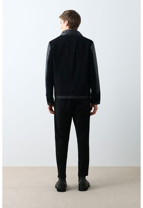 Chaqueta De Cuero Para Hombre Nila 2 Chaqueta De Cuero Para Hombre Nila 2 Negro S VÉLEZ