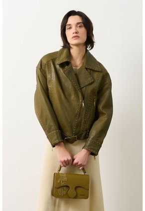 Chaqueta Biker En Cuero Quimera Para Mujer Chaqueta Biker En Cuero Quimera Para Mujer Verde Oliva XL VÉLEZ