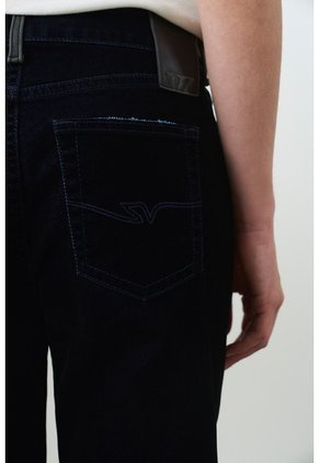 Jean Velvet Para Mujer Bota Recta Jean Velvet Para Mujer Bota Recta Azul Oscuro 12 VÉLEZ