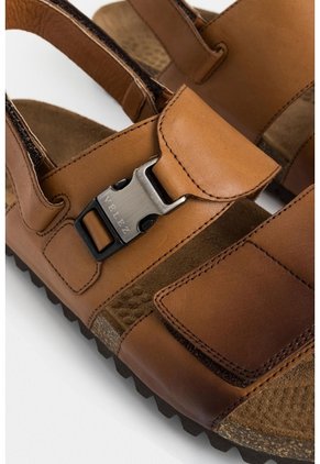 Sandalia Orcian 3 De Cuero Para Hombre Ajuste Al Tobillo Sandalia Orcian 3 De Cuero Para Hombre Ajuste Al Tobillo Miel 43 VÉLEZ