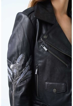 Chaqueta Biker Para Mujer Bordado Metalizado Chaqueta Biker Para Mujer Bordado Metalizado Negro XL VÉLEZ