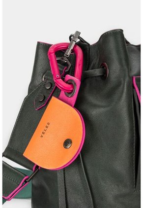 Shopping Santa Clara De Cuero Para Mujer Efecto Desgastado Shopping Santa Clara De Cuero Para Mujer Efecto Desgastado Verde Vélez