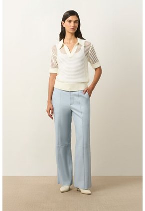 Polo Tejida Lascar Para Mujer Fit Holgado Polo Tejida Lascar Para Mujer Fit Holgado Crema L VÉLEZ