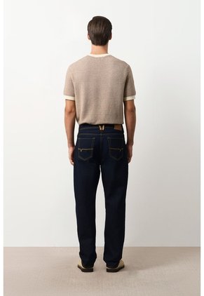 Jeans Wisa En Blue Denim Para Hombre Jeans Wisa En Blue Denim Para Hombre Azul Oscuro 32 VÉLEZ