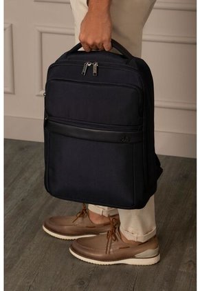 Morral Bolt De Cuero Y Lona Para Hombre Bolsillos Frontales Azul Oscuro Morral Bolt De Cuero Y Lona Para Hombre Bolsillos Frontales Azul Oscuro VÉLEZ