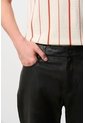 Pantalón Semi Fitted De Cuero Para Hombre Sole Pantalón Semi Fitted De Cuero Para Hombre Sole Negro 38 VÉLEZ de Vélez