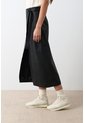 Falda Liora De Cuero Para Mujer Semi Ajustada Falda Liora De Cuero Para Mujer Semi Ajustada Negro 10 VÉLEZ de Vélez