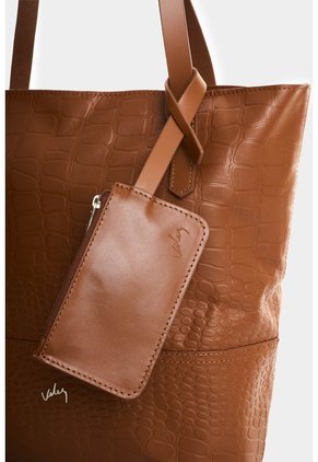 Shopping De Cuero Grabado Para Mujer Verona Shopping De Cuero Grabado Para Mujer Verona Miel VÉLEZ
