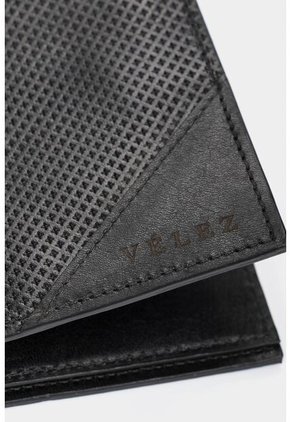 Billetera Titus De Cuero Para Hombre Grabado Cruces Negro Billetera Titus De Cuero Para Hombre Grabado Cruces Negro VÉLEZ