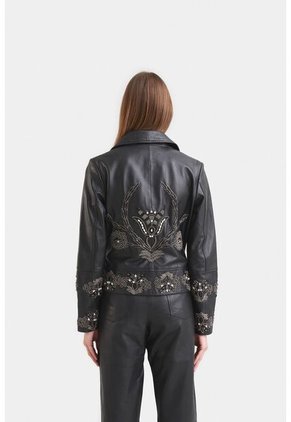 Biker Iris De Cuero Para Mujer Detalles Bordados Con Pedrería Biker Iris De Cuero Para Mujer Detalles Bordados Con Pedrería Negro M VÉLEZ