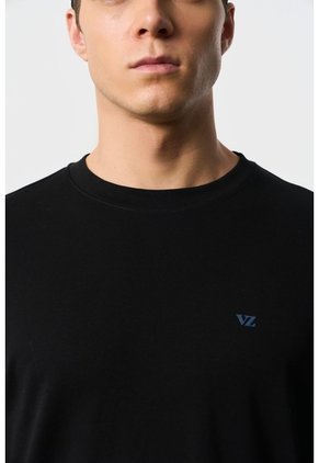 Camiseta Tejida Manga Larga Para Hombre Sabina Camiseta Tejida Manga Larga Para Hombre Sabina Negro S VÉLEZ