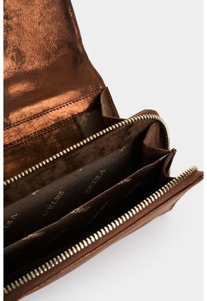 Billetera Palma De Cuero Folia Para Mujer Con Cadena Billetera Palma De Cuero Folia Para Mujer Con Cadena Bronce VÉLEZ
