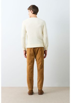 Sweater Tejido En Algodón Para Hombre Manga Ranglan Sweater Tejido En Algodón Para Hombre Manga Ranglan Crema XL VÉLEZ