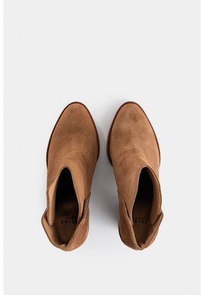 Botines Alpha De Cuero Gamuzado Para Mujer Silueta Asimétrica Botines Alpha De Cuero Gamuzado Para Mujer Silueta Asimétrica Miel 39 VÉLEZ