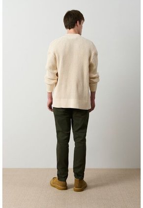 Sweater Tejido Para Hombre Hazel Sweater Tejido Para Hombre Hazel Crema L VÉLEZ