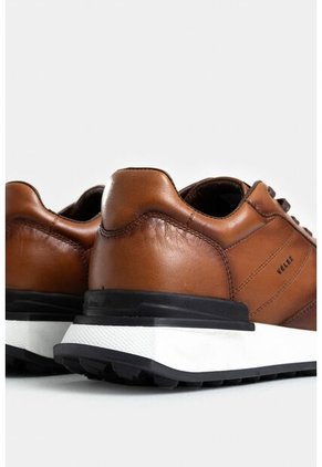 Tenis Iris De Cuero Para Hombre Costuras Laterales Tenis Iris De Cuero Para Hombre Costuras Laterales Miel 42 VÉLEZ