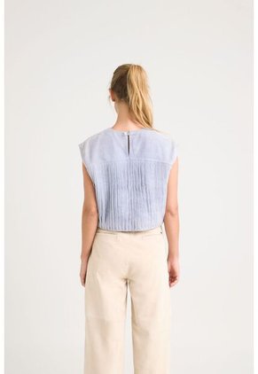 Camisa Clavel En Cuero Gamuza Para Mujer Detalle Prenses Camisa Clavel En Cuero Gamuza Para Mujer Detalle Prenses Azul Claro L VÉLEZ