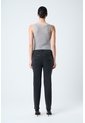 Jean Danika Slim En Denim Confort Para Mujer Bota Recta Jean Danika Slim En Denim Confort Para Mujer Bota Recta Negro 12 VÉLEZ de Vélez