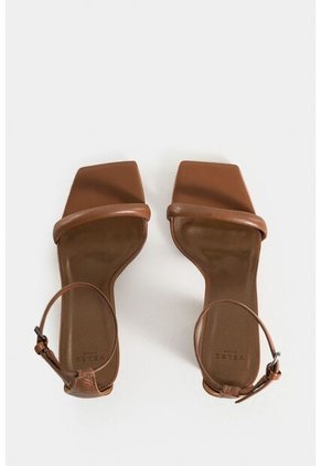 Sandalias Tacón Uyuni De Cuero Para Mujer Strap Abullonada Sandalias Tacón Uyuni De Cuero Para Mujer Strap Abullonada Miel 37 Vélez