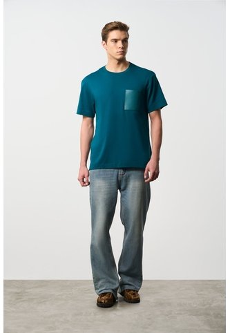 Camiseta En Algodón Para Hombre Bolsillo Cuero Camiseta En Algodón Para Hombre Bolsillo Cuero Azul Aguamarina L VÉLEZ Vélez