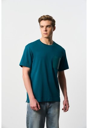 Camiseta En Algodón Para Hombre Bolsillo Cuero Camiseta En Algodón Para Hombre Bolsillo Cuero Azul Aguamarina L VÉLEZ