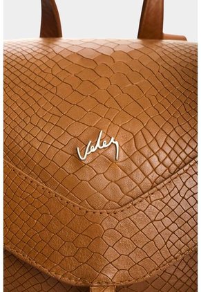 Morral Corina De Cuero Para Mujer Hebillas Metálicas Morral Corina De Cuero Para Mujer Hebillas Metálicas Miel VÉLEZ