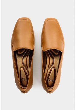 Mocasín En Cuero Para Mujer Ocaso Mocasín En Cuero Para Mujer Ocaso Miel 34 VÉLEZ