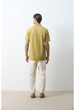 Polo Para Hombre Semi Fit Detalle Jacquard Polo Para Hombre Semi Fit Detalle Jacquard Verde S VÉLEZ