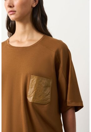 Camiseta Manga Ranglan Para Mujer Nacarina Camiseta Manga Ranglan Para Mujer Nacarina Miel L VÉLEZ